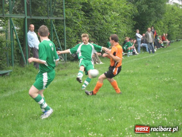 Zdjęcie w galerii na portalu naszraciborz.pl: Płonia–Zabełków: udany rewanż Wichru wiadomości z regionu