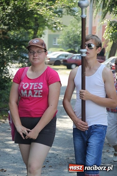 Zdjęcie w galerii na portalu naszraciborz.pl: Poświęcili pojazdy i poszli z pielgrzymką do Raciborskiej Pani wiadomości z regionu