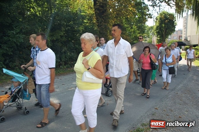 Zdjęcie w galerii na portalu naszraciborz.pl: Poświęcili pojazdy i poszli z pielgrzymką do Raciborskiej Pani wiadomości z regionu