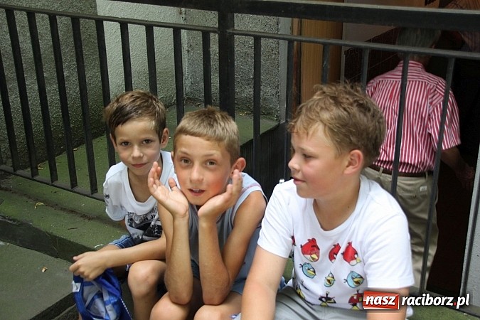 Zdjęcie w galerii na portalu naszraciborz.pl: Poświęcili pojazdy i poszli z pielgrzymką do Raciborskiej Pani wiadomości z regionu