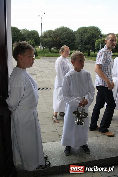 Zdjęcie w galerii na portalu naszraciborz.pl: Poświęcili pojazdy i poszli z pielgrzymką do Raciborskiej Pani wiadomości z regionu