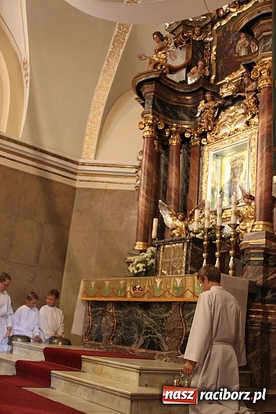 Zdjęcie w galerii na portalu naszraciborz.pl: Poświęcili pojazdy i poszli z pielgrzymką do Raciborskiej Pani wiadomości z regionu