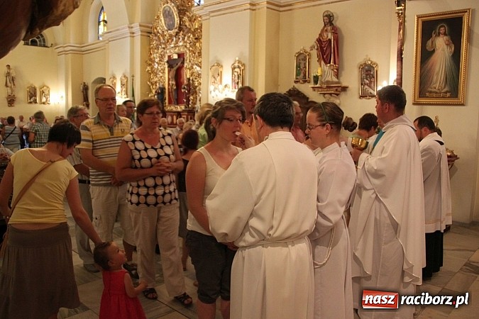 Zdjęcie w galerii na portalu naszraciborz.pl: Poświęcili pojazdy i poszli z pielgrzymką do Raciborskiej Pani wiadomości z regionu