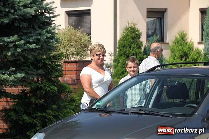 Zdjęcie w galerii na portalu naszraciborz.pl: Poświęcili pojazdy i poszli z pielgrzymką do Raciborskiej Pani wiadomości z regionu