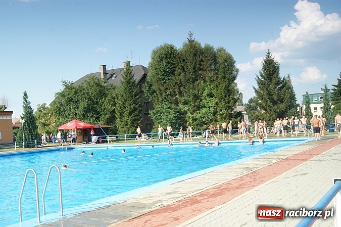 Zdjęcie w galerii na portalu naszraciborz.pl: Relaks na kąpielisku w Piszczu wiadomości z regionu