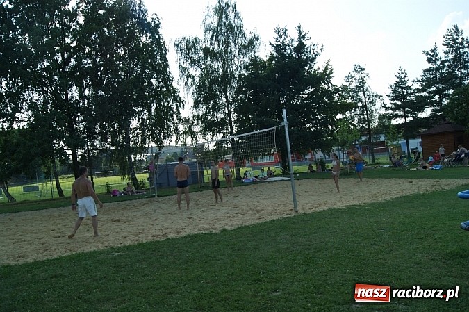 Zdjęcie w galerii na portalu naszraciborz.pl: Relaks na kąpielisku w Piszczu wiadomości z regionu