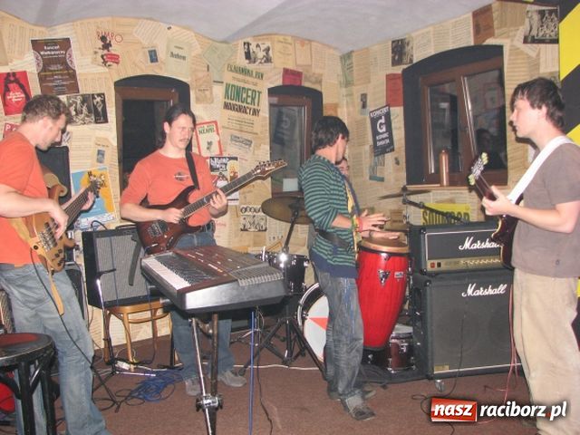 Zdjęcie w galerii na portalu naszraciborz.pl: Zaprezentowali, co im w duszy gra wiadomości z regionu