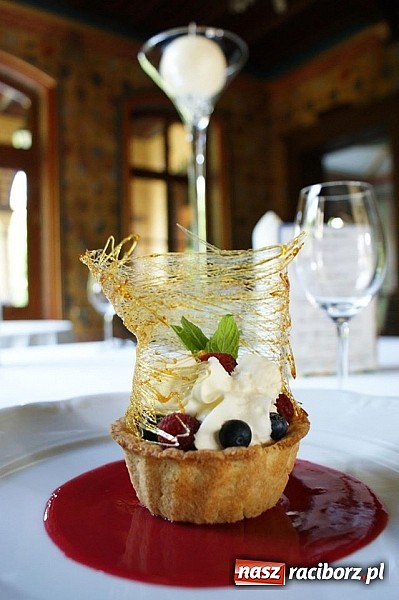 Zdjęcie w galerii na portalu naszraciborz.pl:  To były już 3. urodziny Restauracji Pałac Większyce wiadomości z regionu