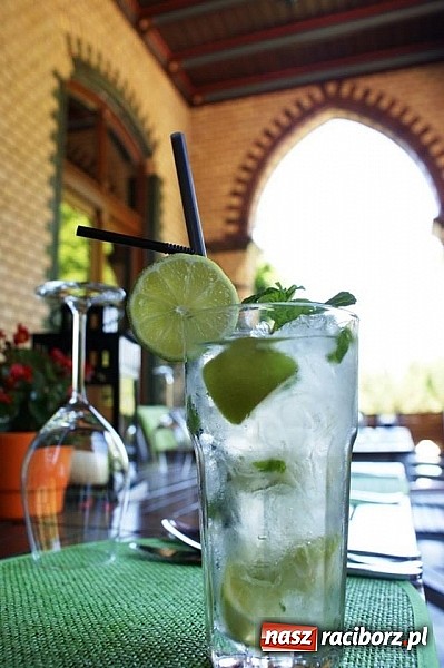 Zdjęcie w galerii na portalu naszraciborz.pl:  To były już 3. urodziny Restauracji Pałac Większyce wiadomości z regionu