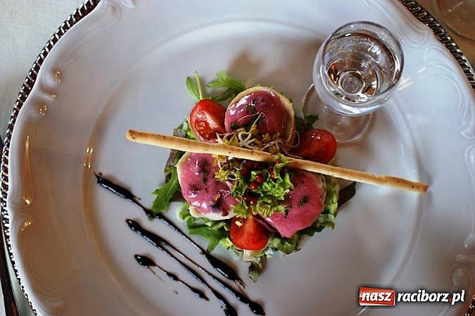 Zdjęcie w galerii na portalu naszraciborz.pl:  To były już 3. urodziny Restauracji Pałac Większyce wiadomości z regionu