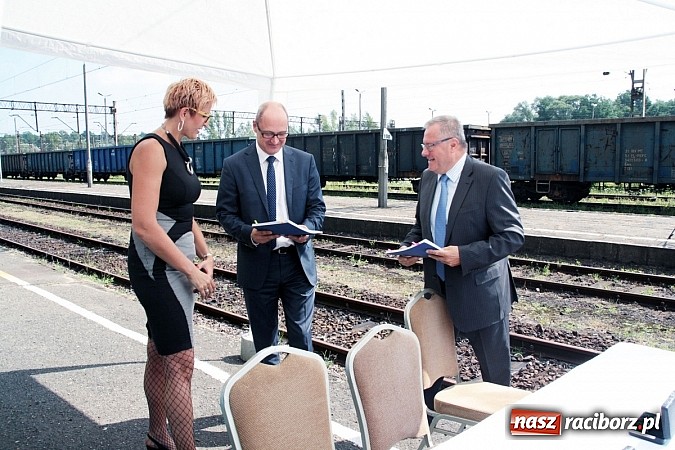 Zdjęcie w galerii na portalu naszraciborz.pl: Już w przyszłym roku będzie można w 40 minut dojechać z Rybnika do Chałupek wiadomości z regionu