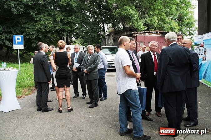 Zdjęcie w galerii na portalu naszraciborz.pl: Już w przyszłym roku będzie można w 40 minut dojechać z Rybnika do Chałupek wiadomości z regionu