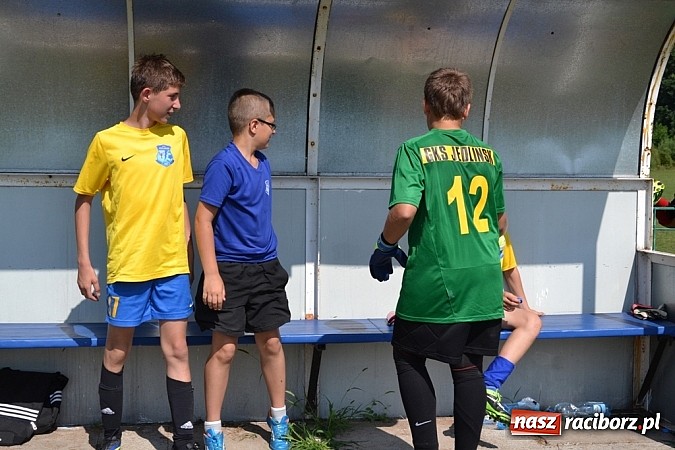 Zdjęcie w galerii na portalu naszraciborz.pl: GKS Jedlińsk rządzi i dzieli! Pogrom trampkarzy Buku wiadomości z regionu
