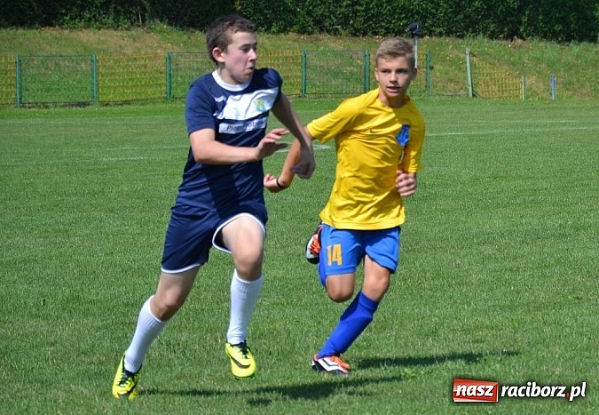 Zdjęcie w galerii na portalu naszraciborz.pl: GKS Jedlińsk rządzi i dzieli! Pogrom trampkarzy Buku wiadomości z regionu