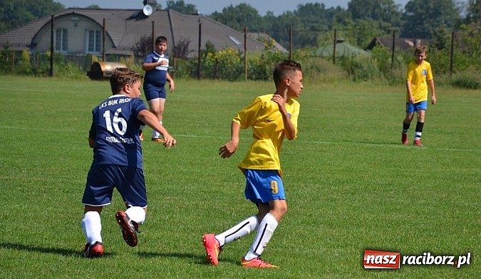 Zdjęcie w galerii na portalu naszraciborz.pl: GKS Jedlińsk rządzi i dzieli! Pogrom trampkarzy Buku wiadomości z regionu