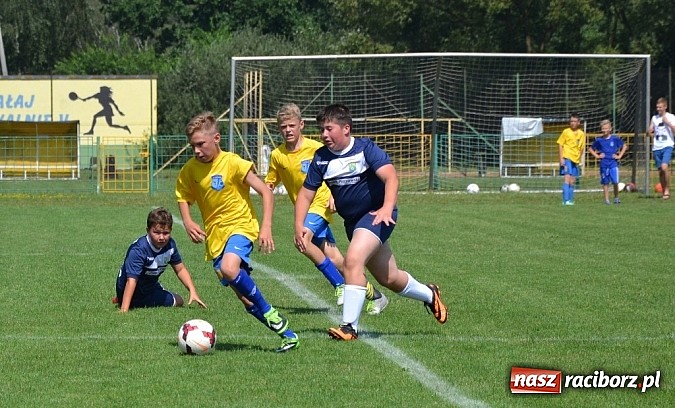 Zdjęcie w galerii na portalu naszraciborz.pl: GKS Jedlińsk rządzi i dzieli! Pogrom trampkarzy Buku wiadomości z regionu