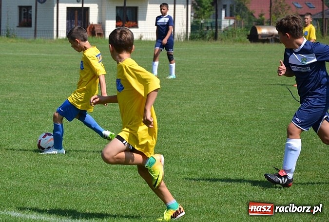 Zdjęcie w galerii na portalu naszraciborz.pl: GKS Jedlińsk rządzi i dzieli! Pogrom trampkarzy Buku wiadomości z regionu