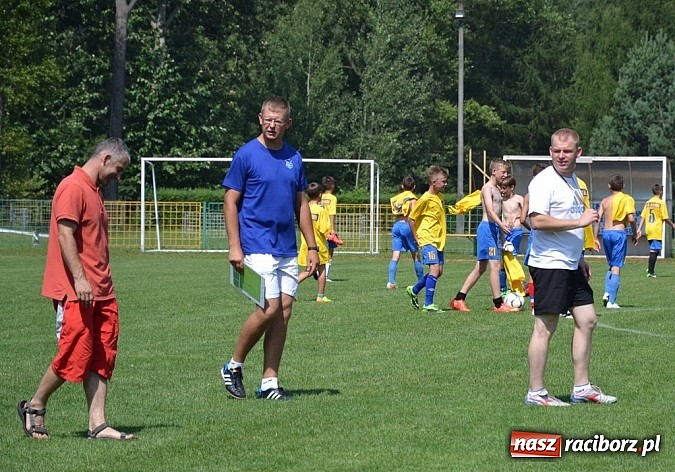 Zdjęcie w galerii na portalu naszraciborz.pl: GKS Jedlińsk rządzi i dzieli! Pogrom trampkarzy Buku wiadomości z regionu
