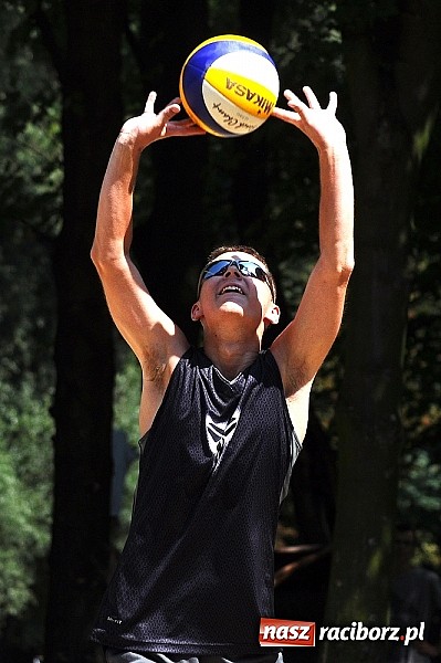 Zdjęcie w galerii na portalu naszraciborz.pl: Denis Psota i Patryk Smuda wygrali turniej siatkówki plażowej wiadomości z regionu