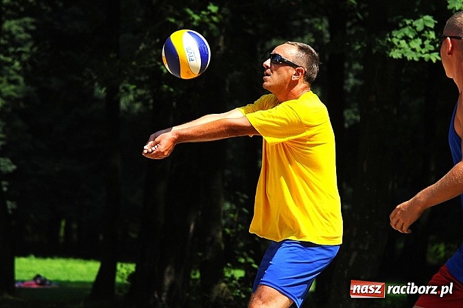 Zdjęcie w galerii na portalu naszraciborz.pl: Denis Psota i Patryk Smuda wygrali turniej siatkówki plażowej wiadomości z regionu