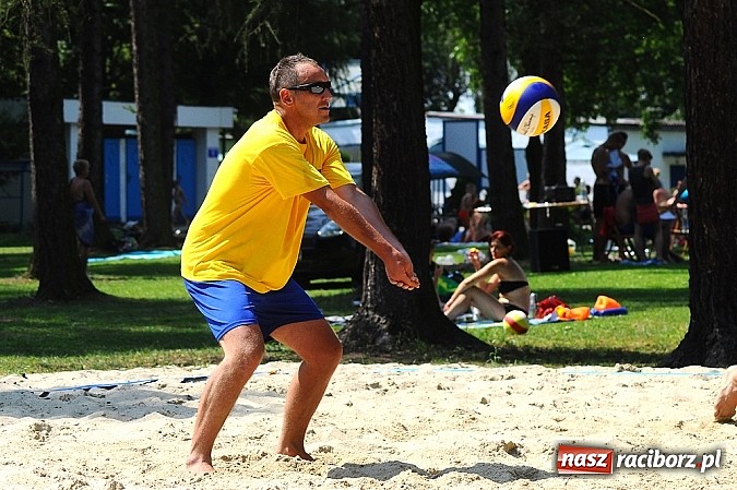 Zdjęcie w galerii na portalu naszraciborz.pl: Denis Psota i Patryk Smuda wygrali turniej siatkówki plażowej wiadomości z regionu