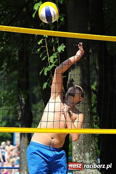 Zdjęcie w galerii na portalu naszraciborz.pl: Denis Psota i Patryk Smuda wygrali turniej siatkówki plażowej wiadomości z regionu