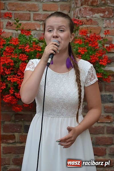 Zdjęcie w galerii na portalu naszraciborz.pl: Wspomnienia z 20 lat Mirażu, czyli piosenki na zamku czar wiadomości z regionu