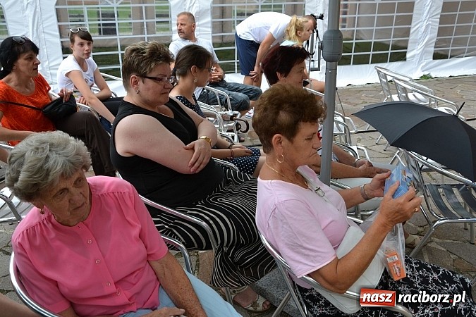 Zdjęcie w galerii na portalu naszraciborz.pl: Wspomnienia z 20 lat Mirażu, czyli piosenki na zamku czar wiadomości z regionu