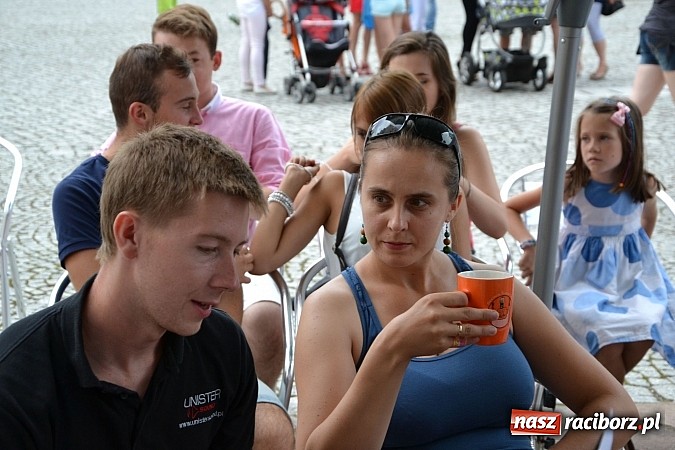 Zdjęcie w galerii na portalu naszraciborz.pl: Wspomnienia z 20 lat Mirażu, czyli piosenki na zamku czar wiadomości z regionu