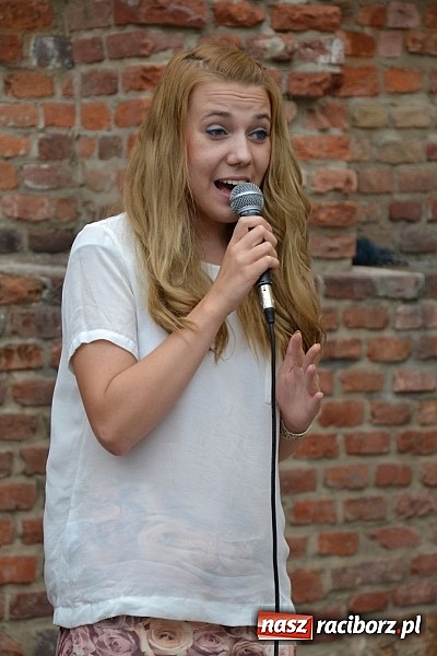 Zdjęcie w galerii na portalu naszraciborz.pl: Wspomnienia z 20 lat Mirażu, czyli piosenki na zamku czar wiadomości z regionu