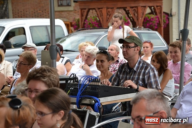 Zdjęcie w galerii na portalu naszraciborz.pl: Wspomnienia z 20 lat Mirażu, czyli piosenki na zamku czar wiadomości z regionu