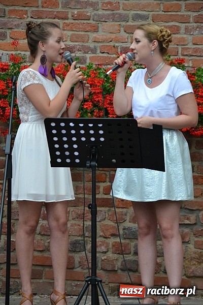 Zdjęcie w galerii na portalu naszraciborz.pl: Wspomnienia z 20 lat Mirażu, czyli piosenki na zamku czar wiadomości z regionu