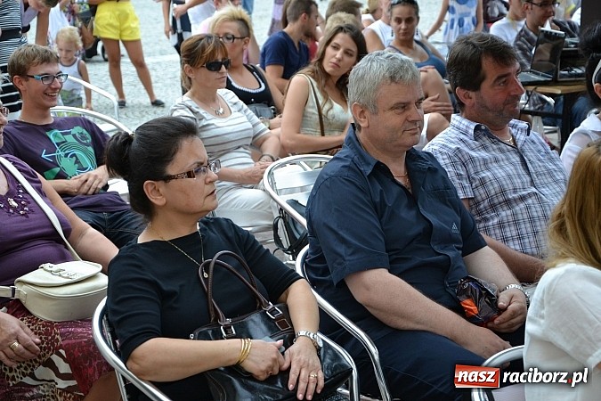 Zdjęcie w galerii na portalu naszraciborz.pl: Wspomnienia z 20 lat Mirażu, czyli piosenki na zamku czar wiadomości z regionu