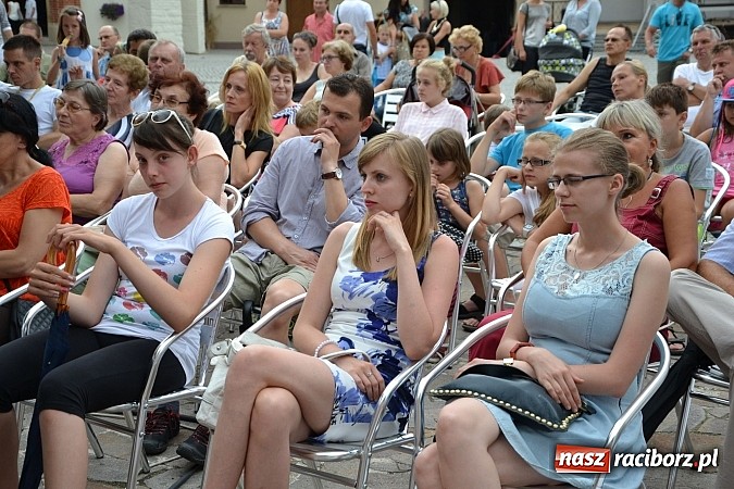 Zdjęcie w galerii na portalu naszraciborz.pl: Wspomnienia z 20 lat Mirażu, czyli piosenki na zamku czar wiadomości z regionu