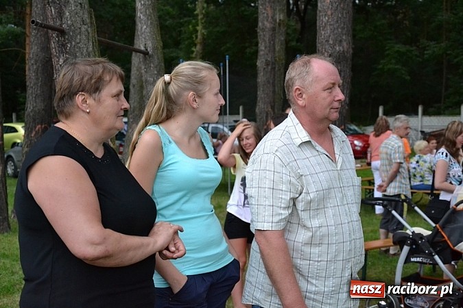 Zdjęcie w galerii na portalu naszraciborz.pl: Siata, rzut beretem i koncert Lukowskich. Ruda Kozielska balowała po raz drugi wiadomości z regionu