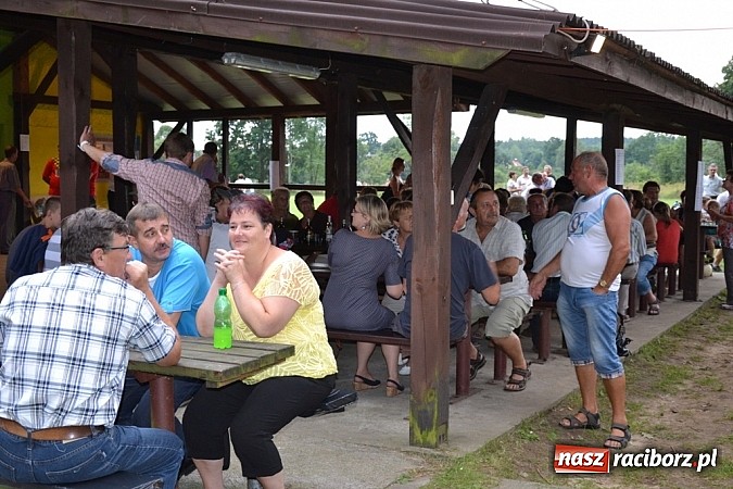 Zdjęcie w galerii na portalu naszraciborz.pl: Siata, rzut beretem i koncert Lukowskich. Ruda Kozielska balowała po raz drugi wiadomości z regionu