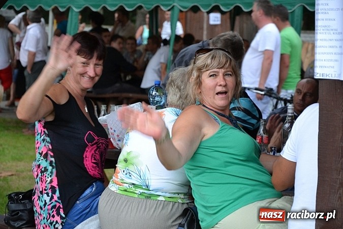 Zdjęcie w galerii na portalu naszraciborz.pl: Siata, rzut beretem i koncert Lukowskich. Ruda Kozielska balowała po raz drugi wiadomości z regionu