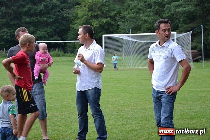 Zdjęcie w galerii na portalu naszraciborz.pl: Siata, rzut beretem i koncert Lukowskich. Ruda Kozielska balowała po raz drugi wiadomości z regionu