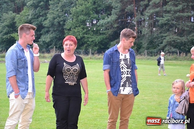 Zdjęcie w galerii na portalu naszraciborz.pl: Siata, rzut beretem i koncert Lukowskich. Ruda Kozielska balowała po raz drugi wiadomości z regionu