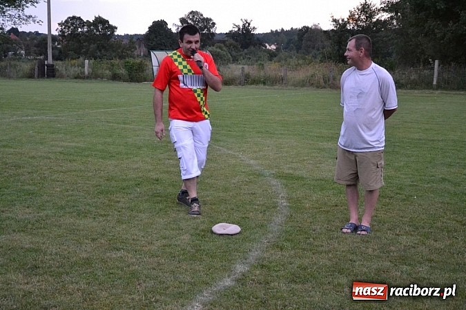 Zdjęcie w galerii na portalu naszraciborz.pl: Siata, rzut beretem i koncert Lukowskich. Ruda Kozielska balowała po raz drugi wiadomości z regionu