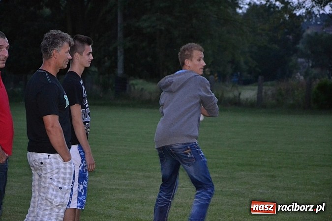 Zdjęcie w galerii na portalu naszraciborz.pl: Siata, rzut beretem i koncert Lukowskich. Ruda Kozielska balowała po raz drugi wiadomości z regionu