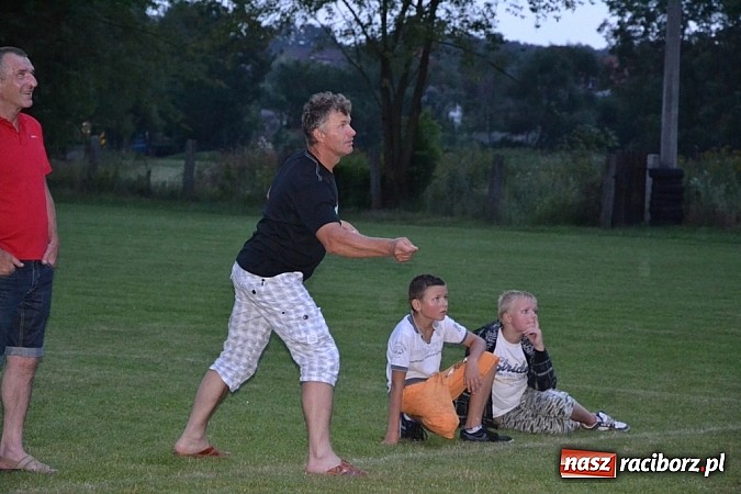 Zdjęcie w galerii na portalu naszraciborz.pl: Siata, rzut beretem i koncert Lukowskich. Ruda Kozielska balowała po raz drugi wiadomości z regionu