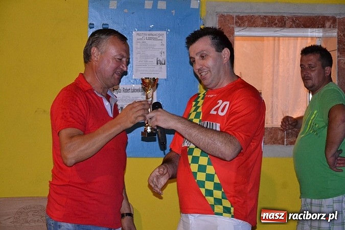 Zdjęcie w galerii na portalu naszraciborz.pl: Siata, rzut beretem i koncert Lukowskich. Ruda Kozielska balowała po raz drugi wiadomości z regionu