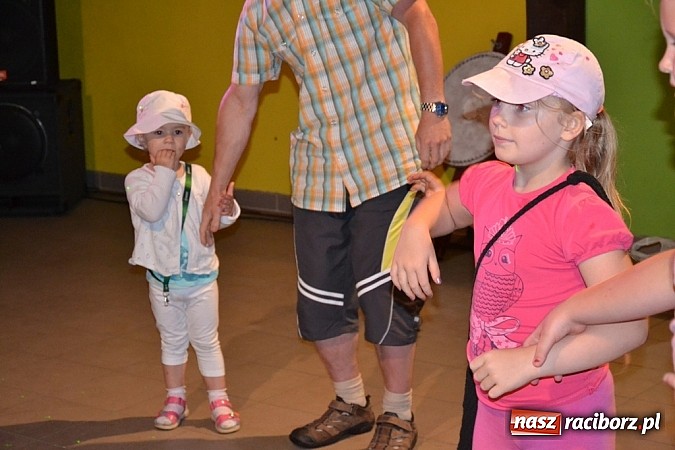 Zdjęcie w galerii na portalu naszraciborz.pl: Siata, rzut beretem i koncert Lukowskich. Ruda Kozielska balowała po raz drugi wiadomości z regionu