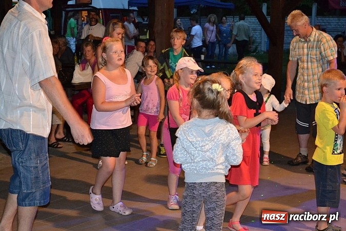 Zdjęcie w galerii na portalu naszraciborz.pl: Siata, rzut beretem i koncert Lukowskich. Ruda Kozielska balowała po raz drugi wiadomości z regionu