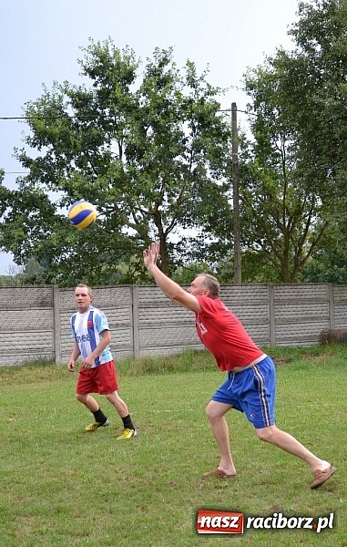 Zdjęcie w galerii na portalu naszraciborz.pl: Siata, rzut beretem i koncert Lukowskich. Ruda Kozielska balowała po raz drugi wiadomości z regionu