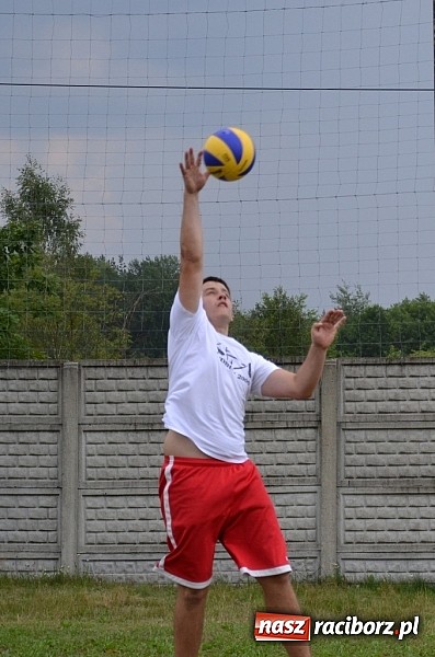 Zdjęcie w galerii na portalu naszraciborz.pl: Siata, rzut beretem i koncert Lukowskich. Ruda Kozielska balowała po raz drugi wiadomości z regionu