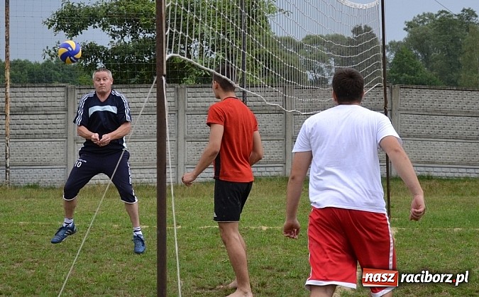 Zdjęcie w galerii na portalu naszraciborz.pl: Siata, rzut beretem i koncert Lukowskich. Ruda Kozielska balowała po raz drugi wiadomości z regionu