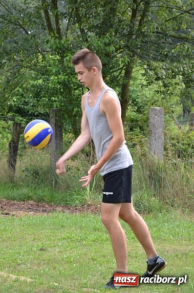 Zdjęcie w galerii na portalu naszraciborz.pl: Siata, rzut beretem i koncert Lukowskich. Ruda Kozielska balowała po raz drugi wiadomości z regionu