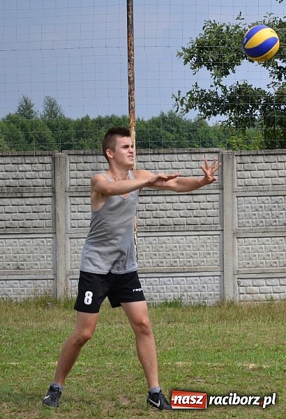 Zdjęcie w galerii na portalu naszraciborz.pl: Siata, rzut beretem i koncert Lukowskich. Ruda Kozielska balowała po raz drugi wiadomości z regionu